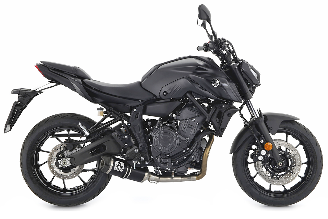 Escape ARROW DARK THUNDER Aluminio con Tapa de Carbono para Yamaha MT-07 2021-