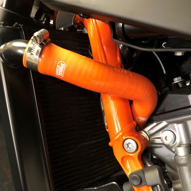 Kit de mangueras de silicona SAMCO SPORT naranja para KTM 890 Duke R Año del modelo 2020-2024