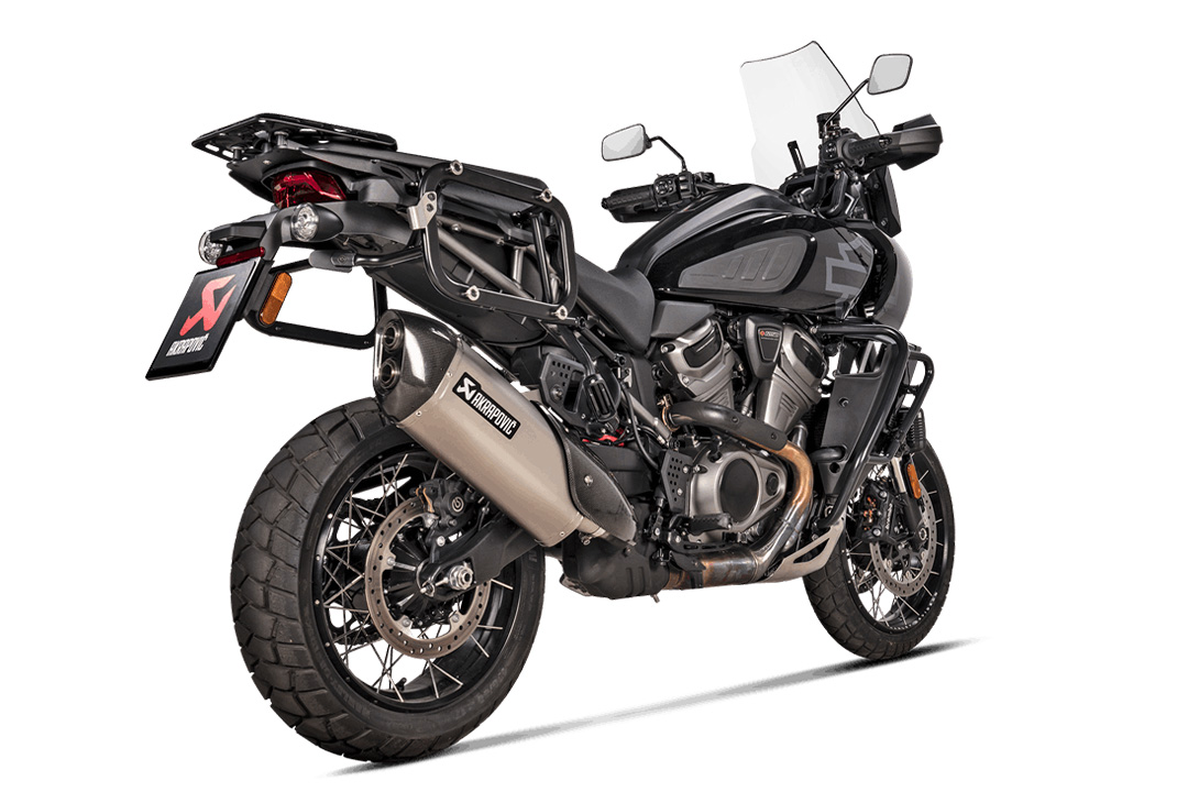 Akrapovic Slip-On Line (Titanio) Escape Harley-Davidson Pan America 1250 a partir del modelo 2022-