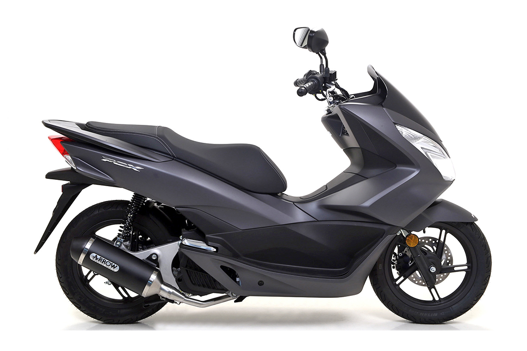 Escape ARROW DARK URBAN para Honda PCX125 / PCX150 Año de Modelo 2012-2017