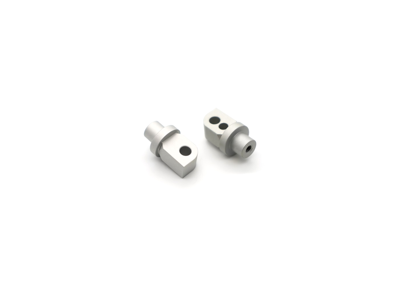 Barracuda BRACKET KIT Adaptador de estriberas para reposapiés de pasajero para Suzuki GSX 8S Año de modelo 2023-