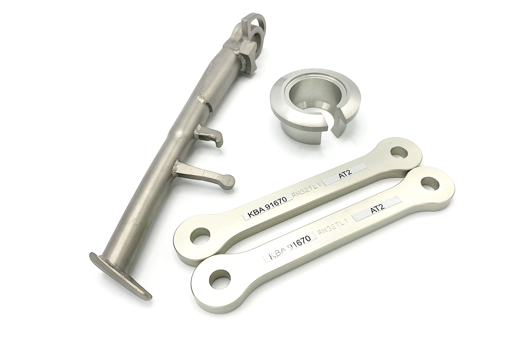 Kit de descenso alpha Technik de 30 mm para Yamaha YZF-R1 Tipo RN32 Año del modelo 2015-2016