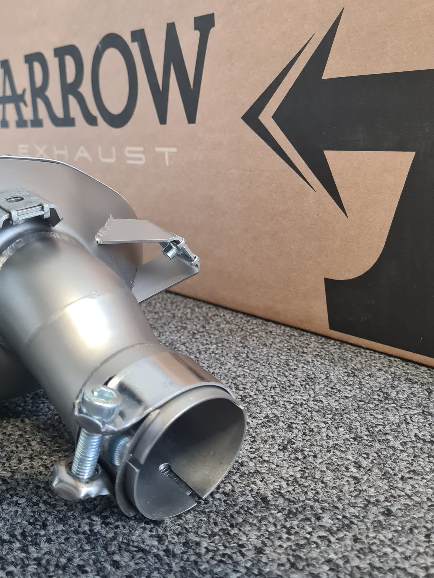 Escape ARROW DARK SONORA para Honda CRF1100L Africa Twin 2020-2022, titanio oscuro y tapa final de carbono
