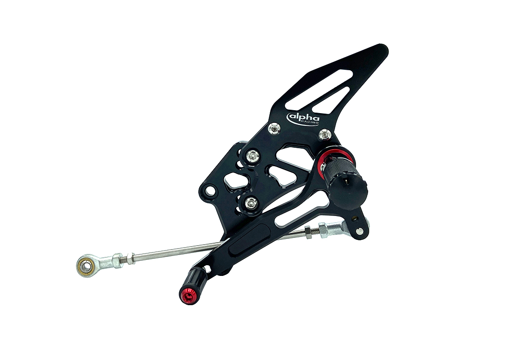 >TRACK< Sistema de estriberas negro Yamaha YZF-R3 / MT-03 a partir del año de modelo 2017-