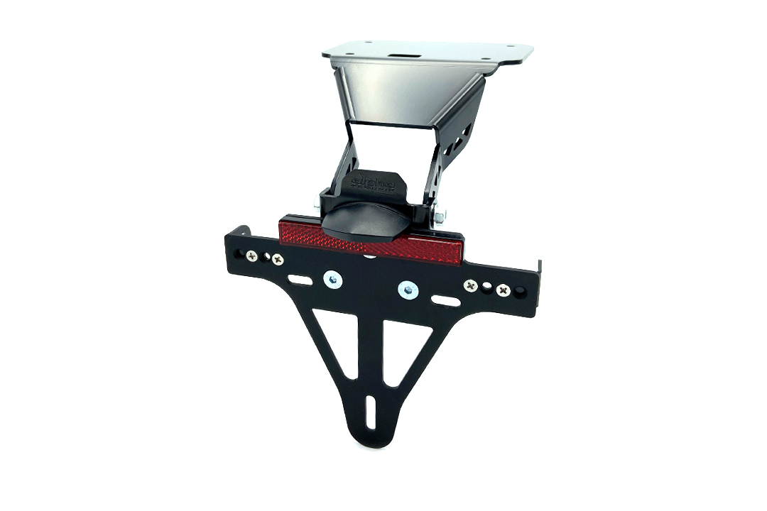 Soporte de matrícula alpha Technik para Yamaha YZF-R3 / YZF-R3A / MT-03 / MTN320-A Año del modelo 2015-