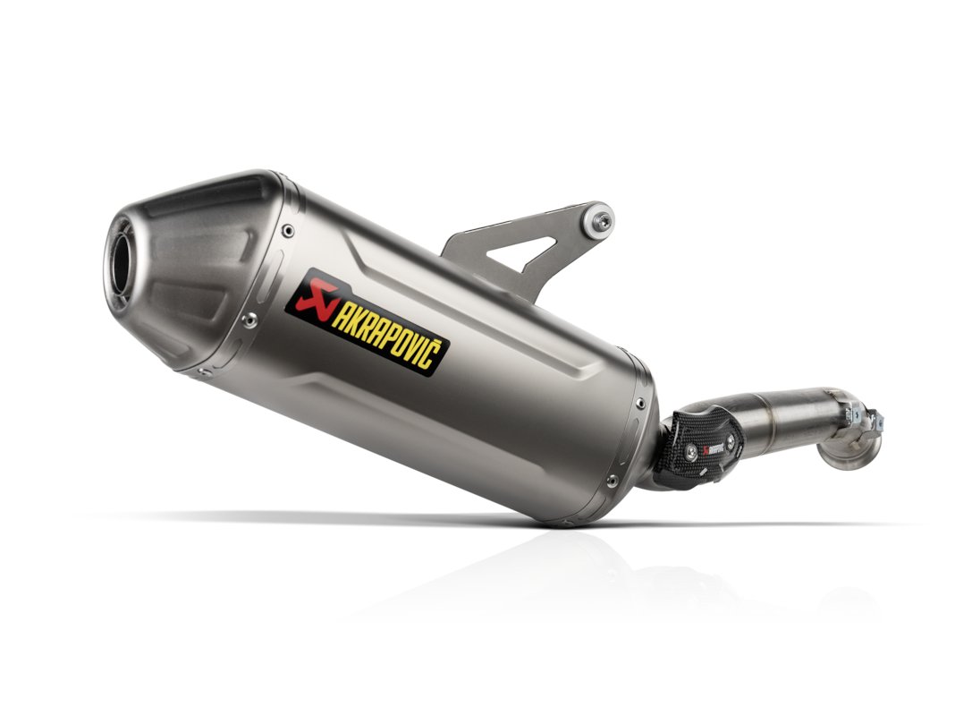 Línea Akrapovic Slip-On (Titanio) para CFMOTO 800MT, 2024-