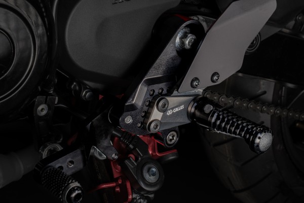 Sistema de reposapiés GILLES AS31GT3 negro para Honda DAX 125 2022-