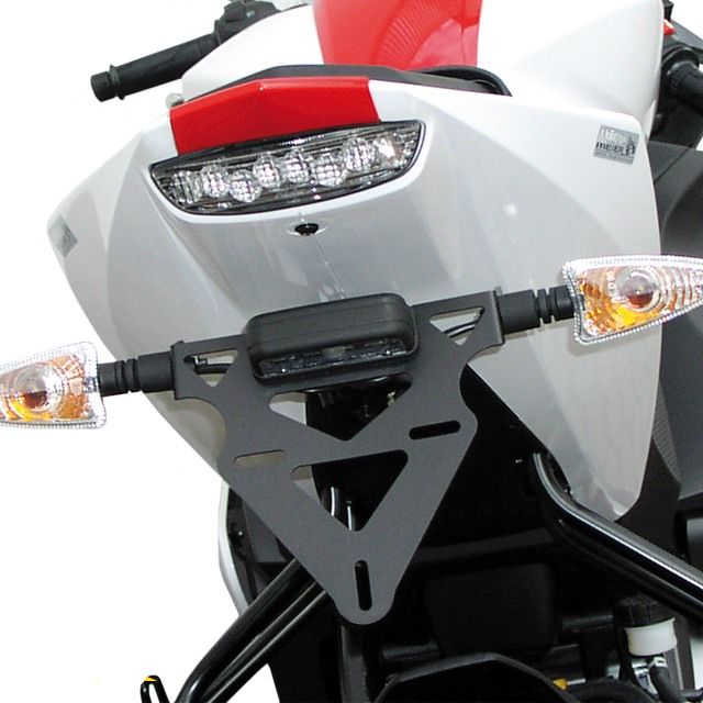 Soporte de matrícula alpha Technik Yamaha YZF-R125, Tipo RE06, Año del modelo 2008-