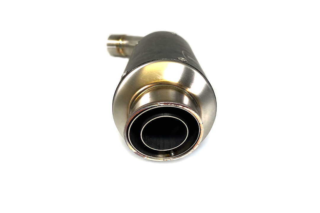 ARROW Escape GP2 Dark para KTM 125 Duke y KTM 390 Duke a partir del año del modelo 2021-