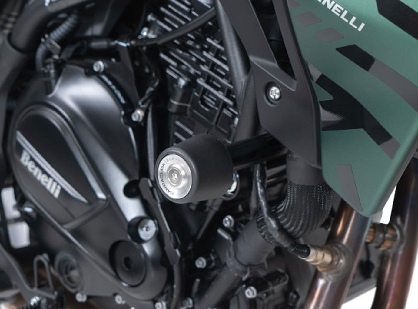 Protectores Anticaída Barracuda Benelli TRK 702 a partir del año modelo 2023-