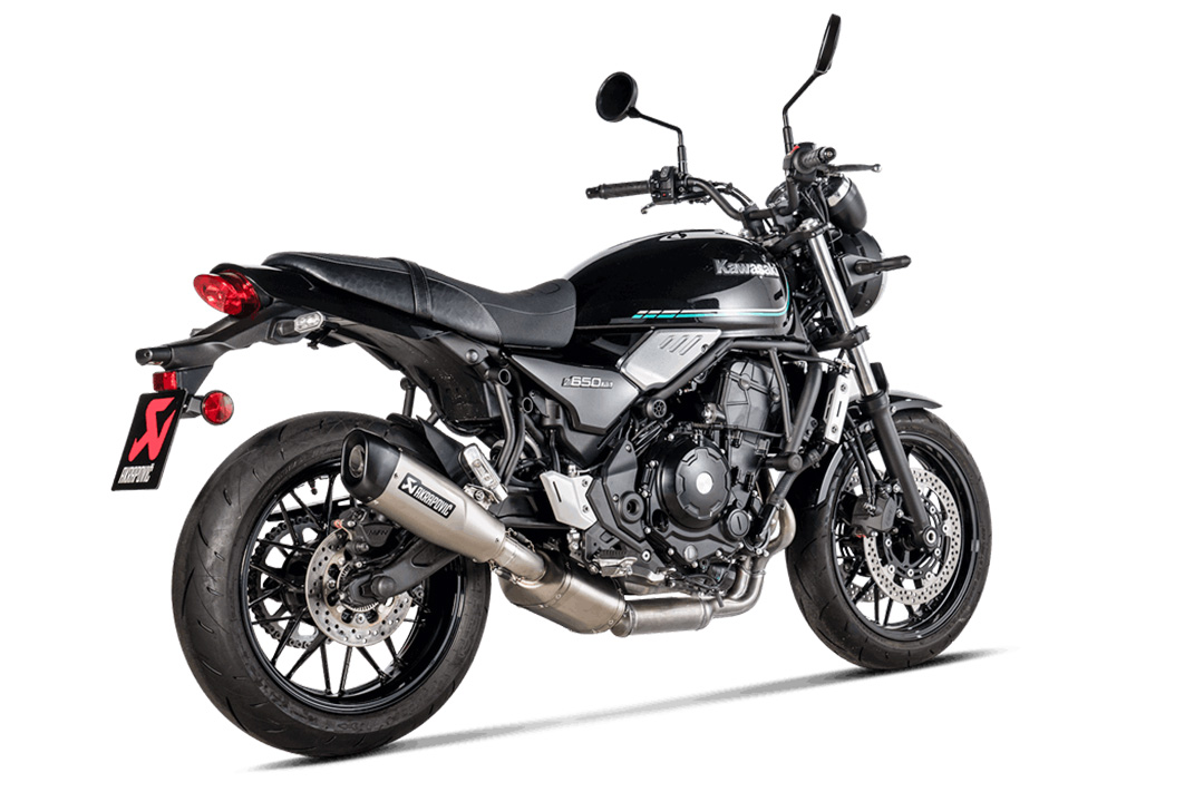 Akrapovic Slip-On Line (Titanium) Escape Kawasaki Z650RS a partir del año de modelo 2022-