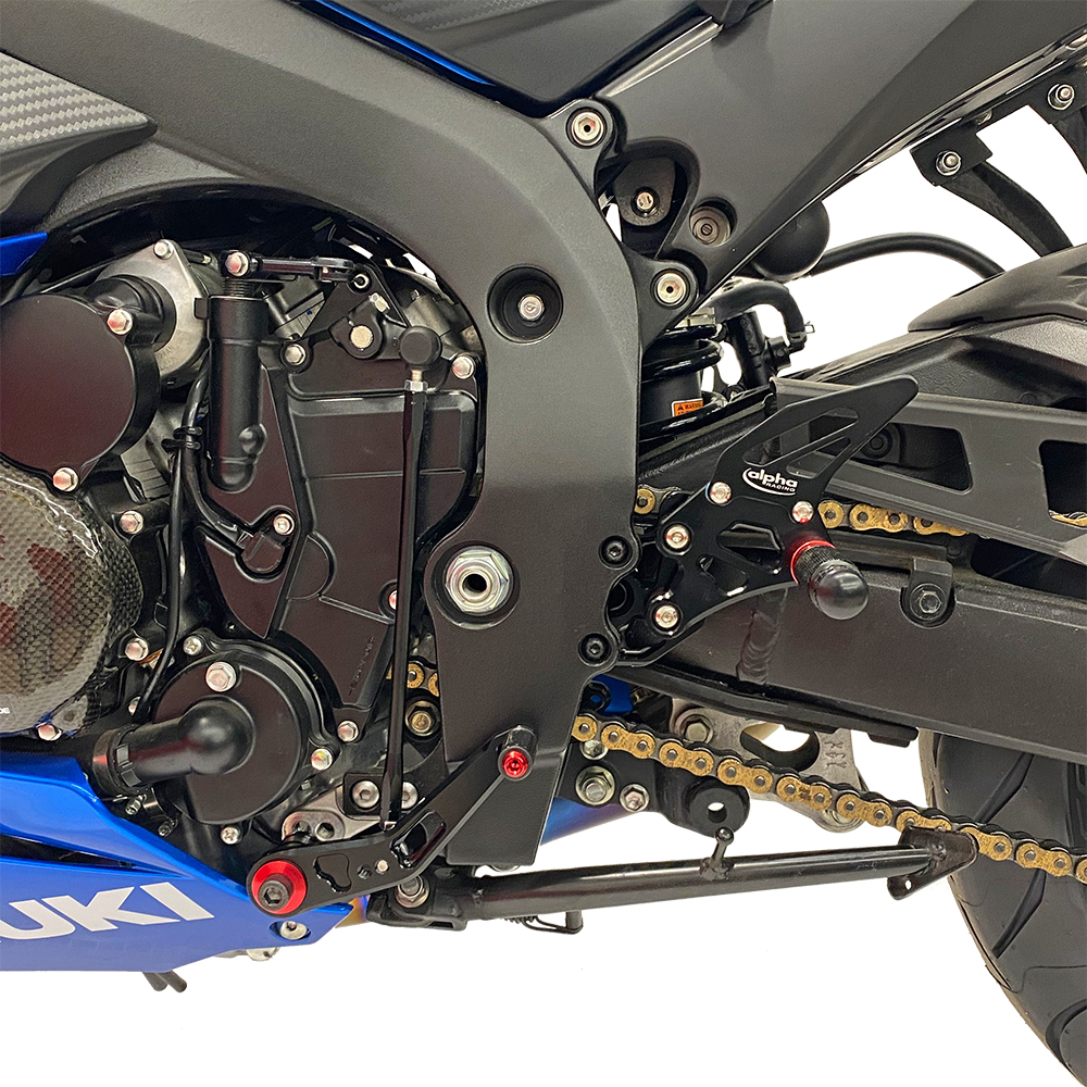 Sistema de reposapiés >TRACK< negro Suzuki GSX-R750 2011-2017 con ABE
