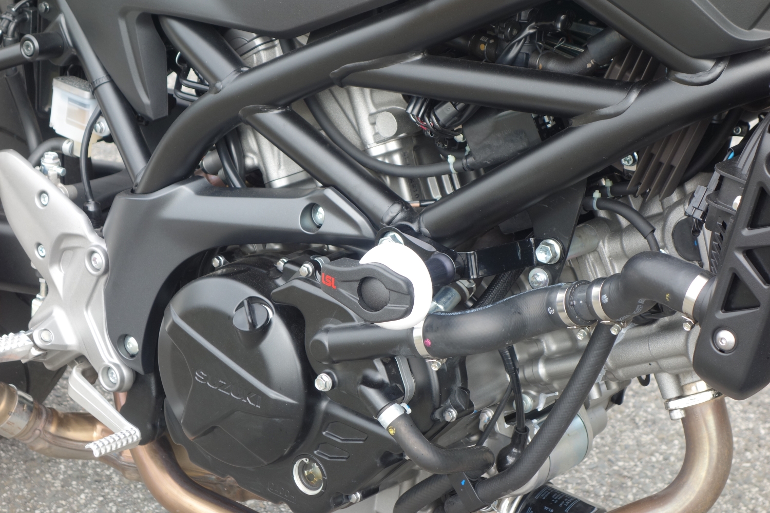 LSL Kit de Montaje de Topes Anticaída para Suzuki SFV650 Gladius, para 2009-2015, SV650, 2016- (RA), negro