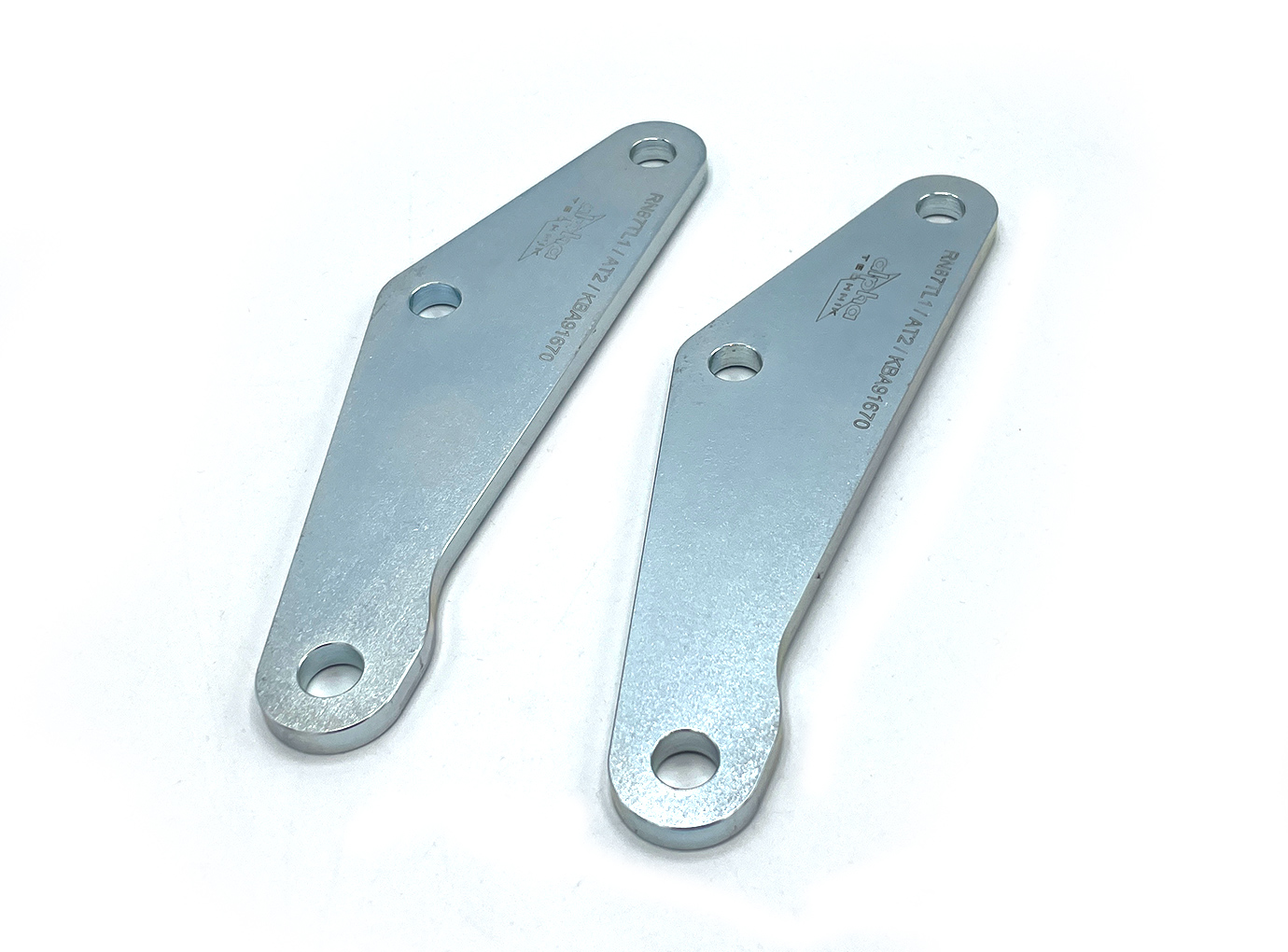 alpha Technik Kit de reducción de altura 30mm para Yamaha MT-09 / MT-09 SP / MT-09 Y-AMT, Tipo RN87 / RN88 / RN88 / RN89 / RN90 / RN91 / RN92, a partir del año modelo 2024-