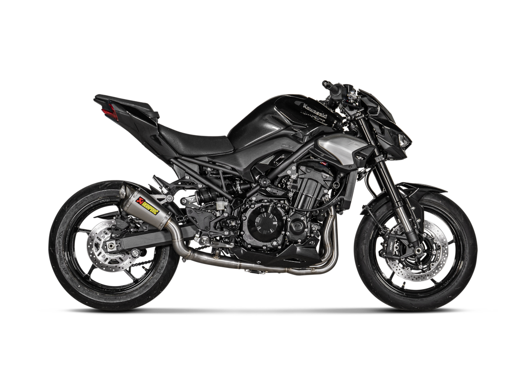 Silenciador Akrapovic Slip-On Line (Titanio) para Kawasaki Z900, 2025-
