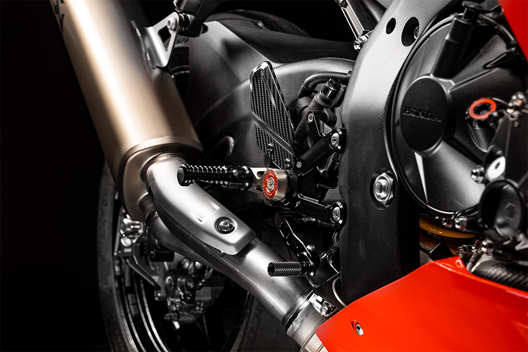 GILLES MUE2 reposapiésenanlage para Honda CBR 1000 RR-R año de modelo 2020-