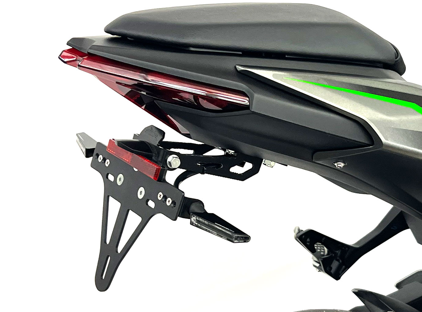 Soporte de matrícula alpha Technik para Kawasaki Z500 / Ninja 500 / Ninja 500 SE, año de modelo 2024-