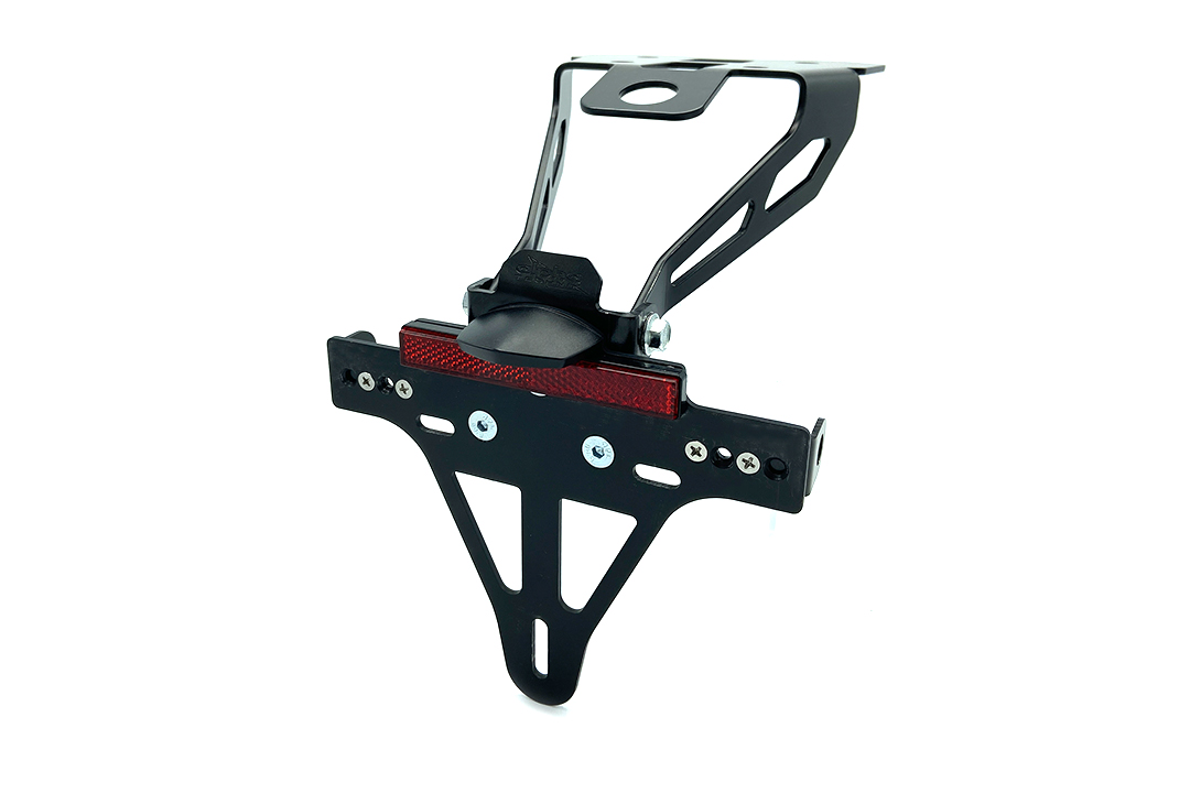 Soporte de matrícula alpha Technik para Suzuki GSX-S1000GT y GSX-S1000GX, Tipo WEK0 / WEK3, Año de modelo 2021-