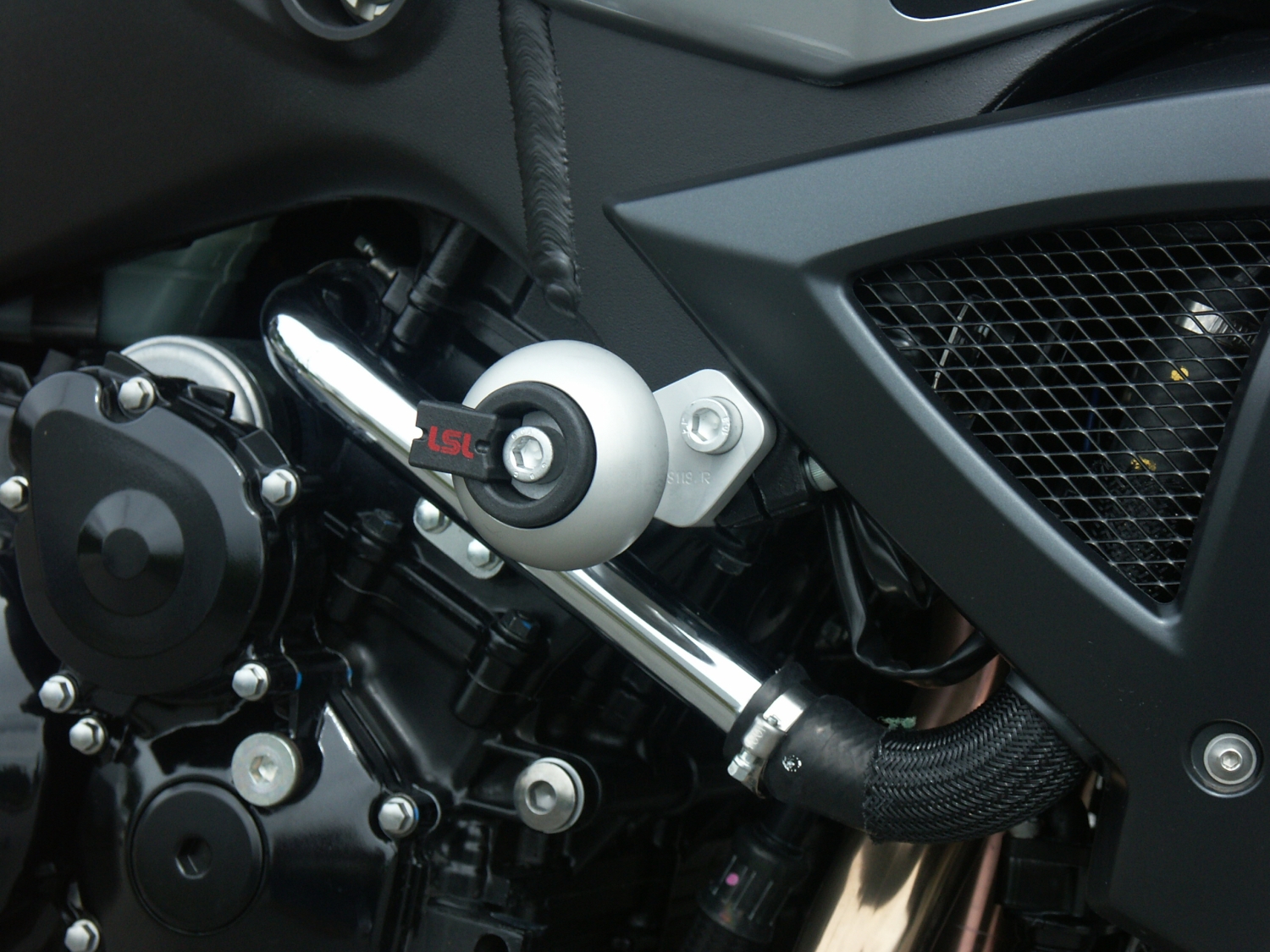 Kit de montaje de protectores anticaída LSL para Suzuki B-King, 2008-2010