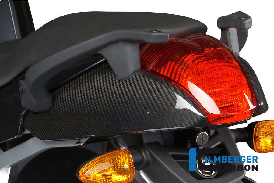 Carenado de carbono Ilmberger luz trasera, Carbono