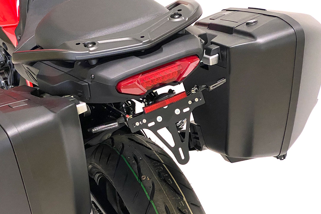 Soporte de matrícula alpha Technik para Yamaha Tracer 9 / GT / Y-AMT / GT Y-AMT, a partir del año modelo 2021-, Tipo RN70 / RN99 / RNA1