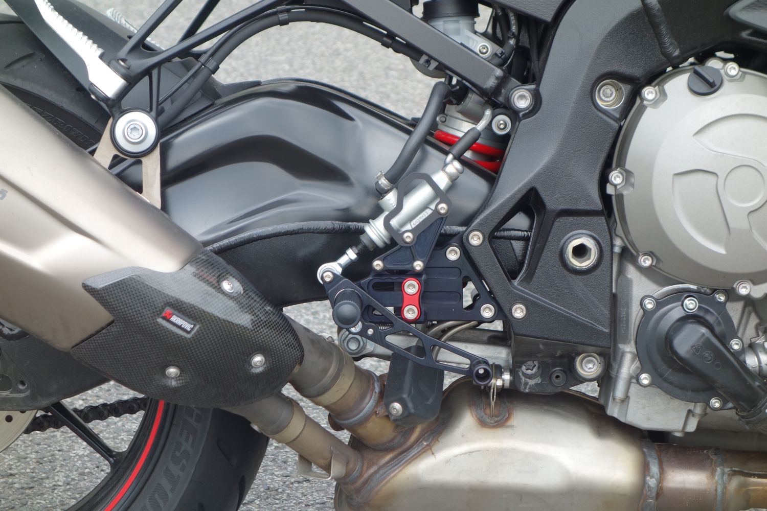 Sistema de estriberas LSL 2Slide para BMW S1000RR, 2017- , negro-rojo