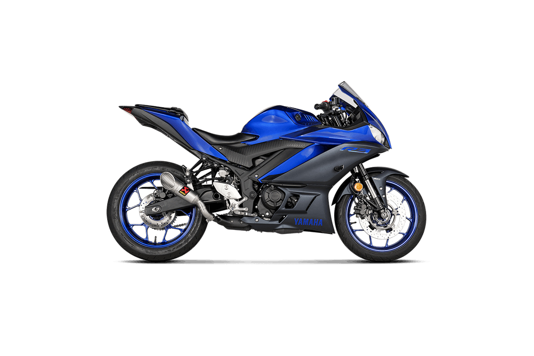 Akrapovic Slip-On-Line (Titanio) para Yamaha R3 / MT-03 a partir del año de modelo 2022-