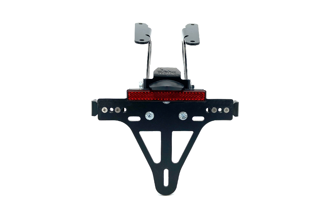 Soporte de matrícula alpha Technik para KTM 390 Adventure a partir del año modelo 2020, Tipo: KTM Is Adventure