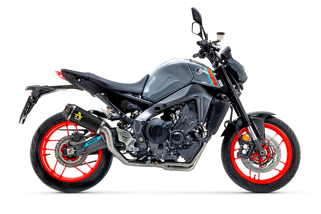 Escape ARROW DARK WORKS para Yamaha MT09 2021-, acero inoxidable negro con carbono