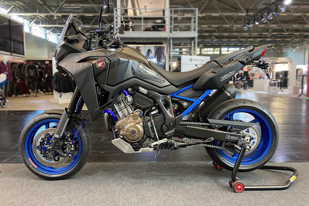 Escape ARROW DARK SONORA para Honda CRF1100L Africa Twin 2020-2022, titanio oscuro y tapa final de carbono