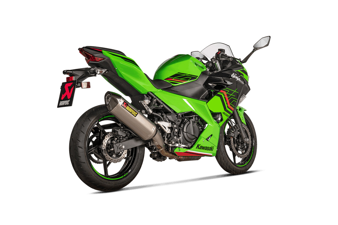 Sistema de escape Akrapovic Slip-On Line (Titanio) para Kawasaki Ninja 400 2018-, Z400 2019-