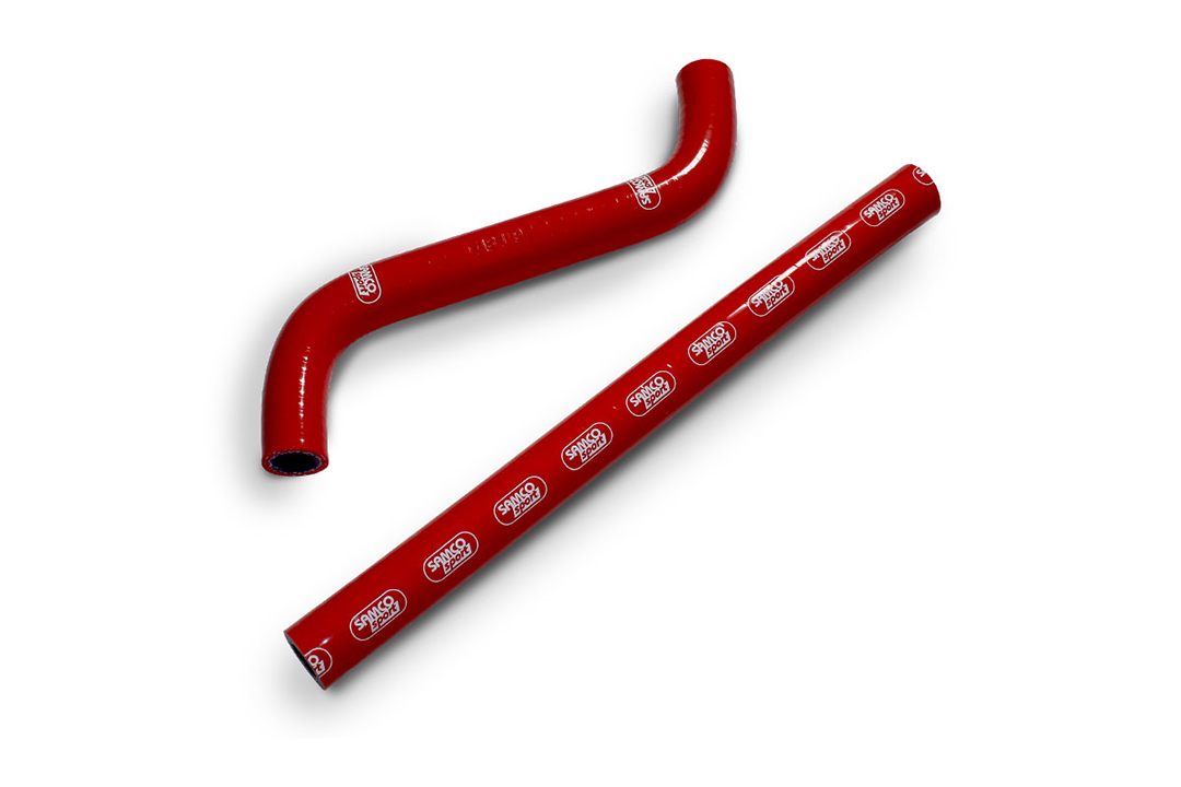 SAMCO SPORT Kit de silicona para latiguillo de aceite rojo para Aprilia RSV4 (RF / RR / Factory), 2016-2025 - OEM: AP8106389 & 28001806