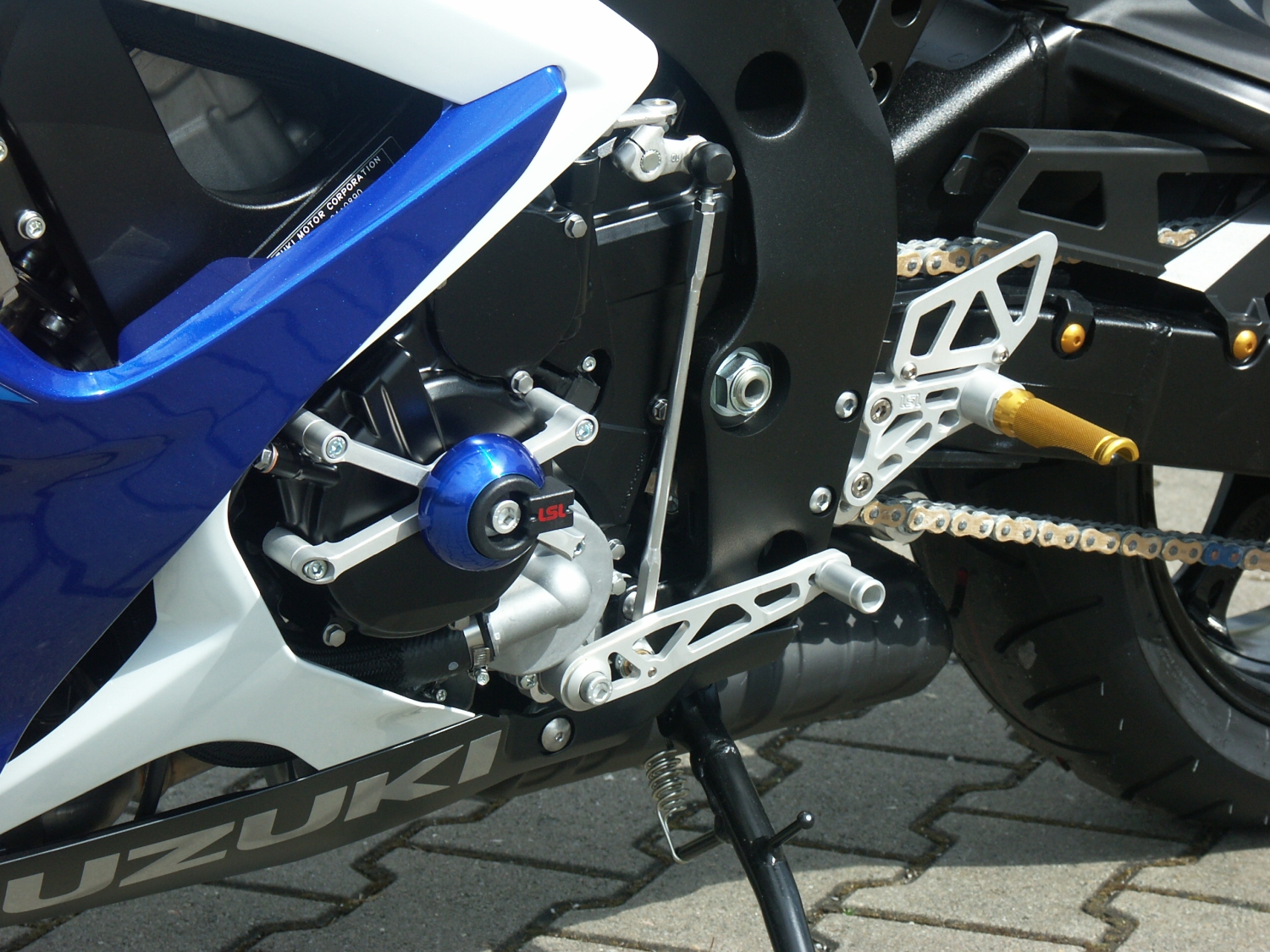 Kit de montaje de protectores de motor LSL para Suzuki GSX-R600/ GSX-R750, 2006-2010