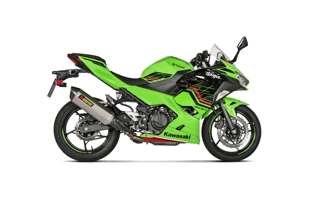 Akrapovic protecion térmilescudo térmico de Carbono para Kawasaki Ninja 400 (2019-2025) / Z400 (2019-2025), Ninja 500, Z500 (2024-2025)