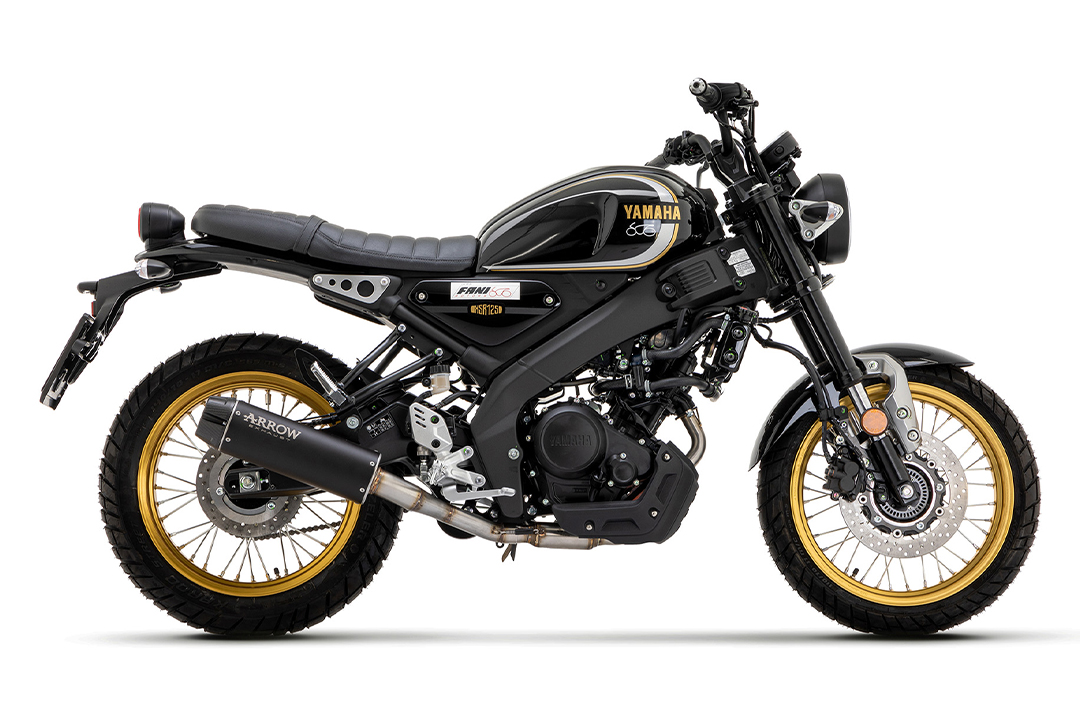 ARROW Escape REBEL DARK Sip-On con tapa final de carbono para Yamaha XSR 125 año del modelo 2022-