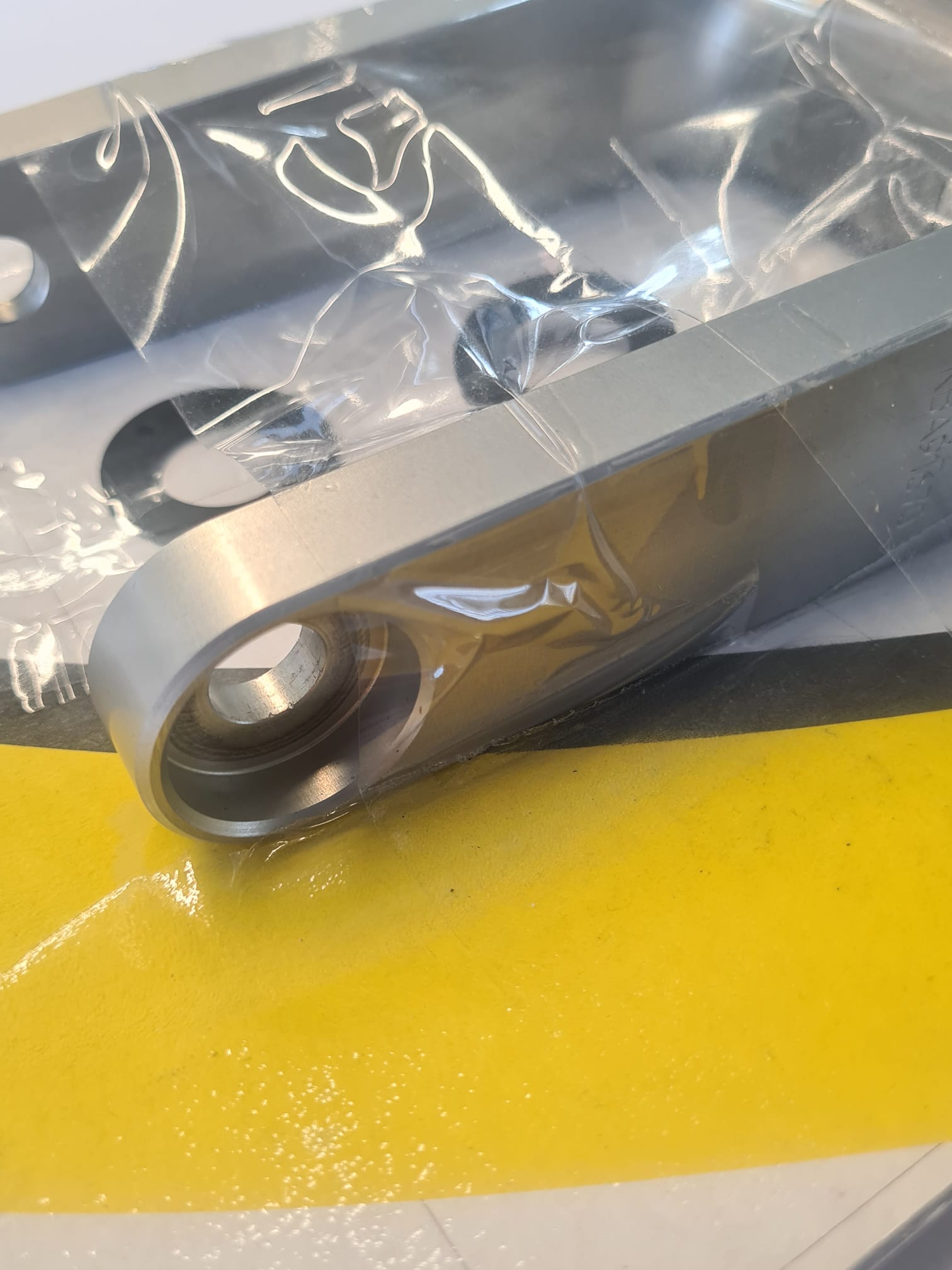 alpha Technik Tieferlegungssatz 35mm für Suzuki GSX-8R / GSX800, Typ WEM2 / WEM3, ab Modelljahr 2024-