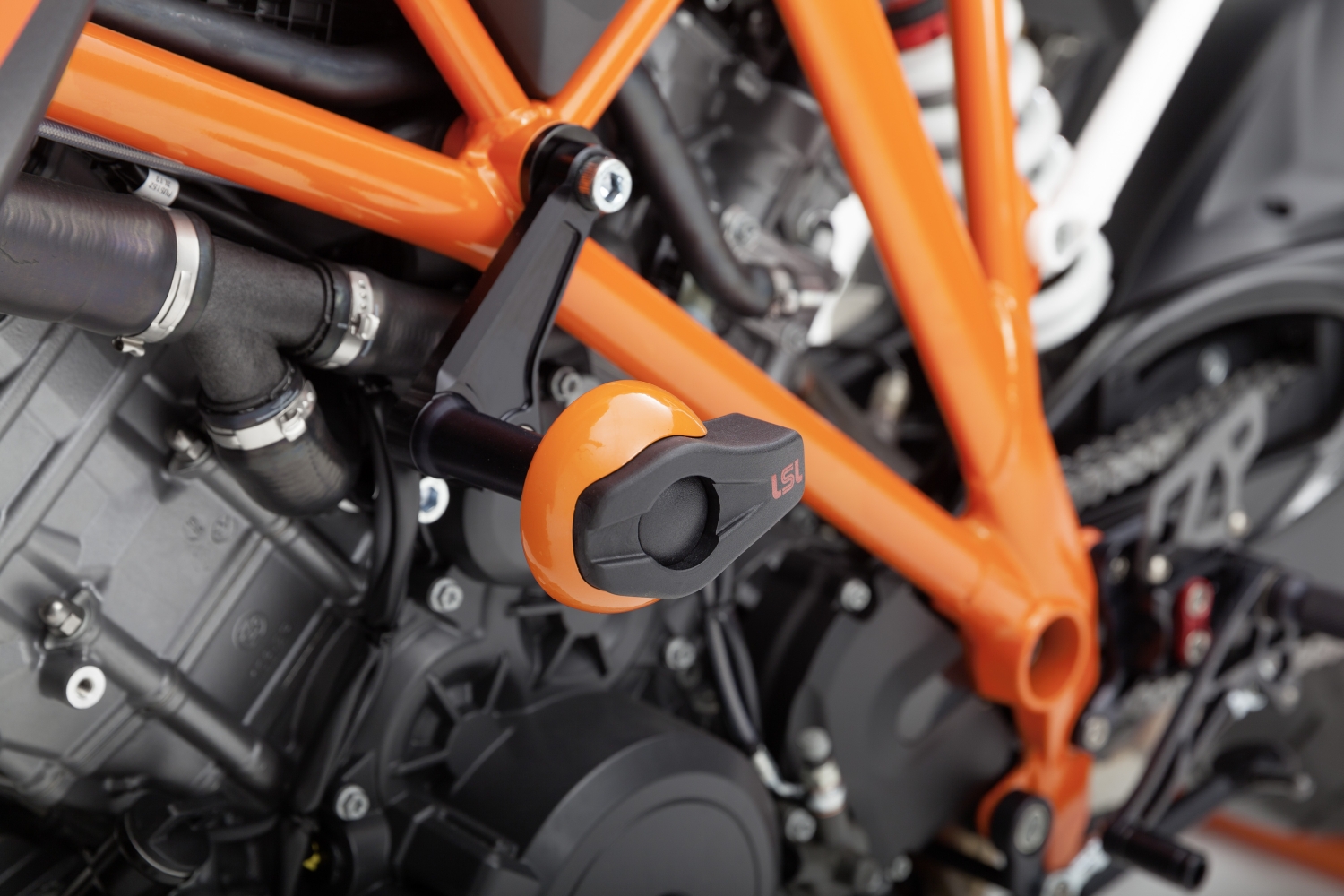 Kit de montaje de protectores anticaída LSL para KTM 1290 Superduke R, negro