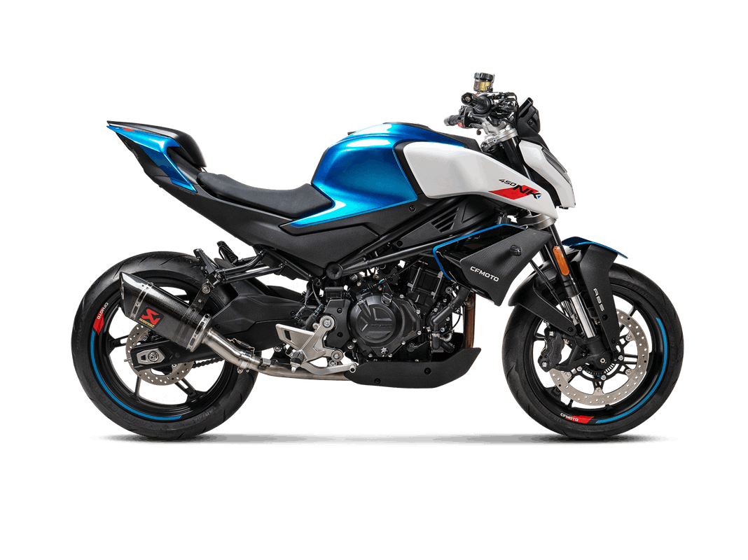 Línea Akrapovic Slip-On (Carbono) para CFMOTO 450SR, 450NK a partir del año de modelo 2024-2025