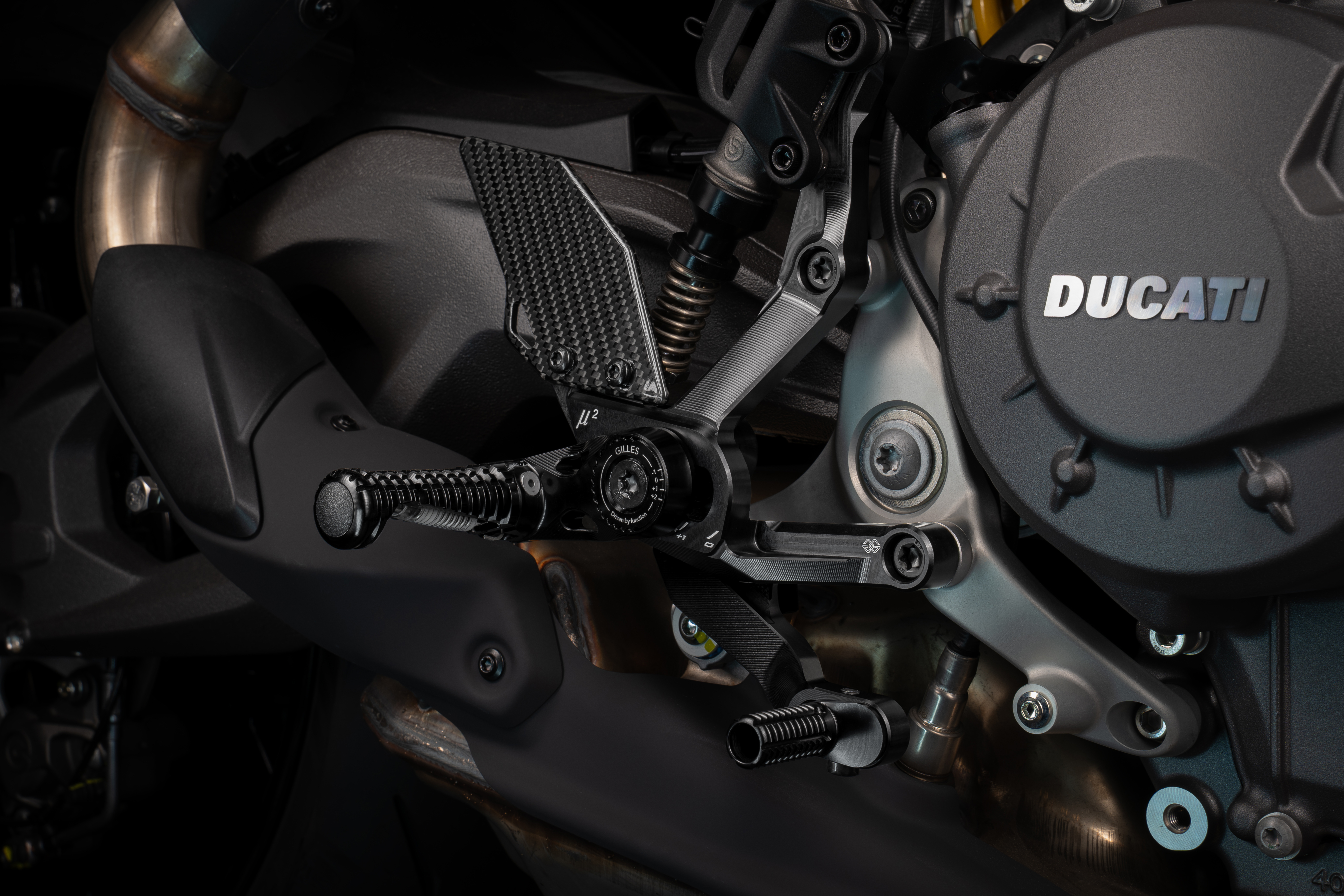 GILLES MUE2 Fußrastenanlage für Ducati Panigale V2, Streetfighter V2, S , 2025-