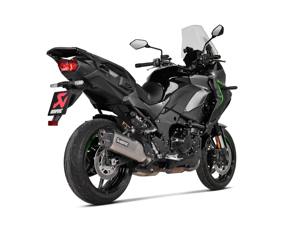 Sistema de escape Akrapovic Slip-On Line (Titanio) para Kawasaki Versys 1100, 2025-
