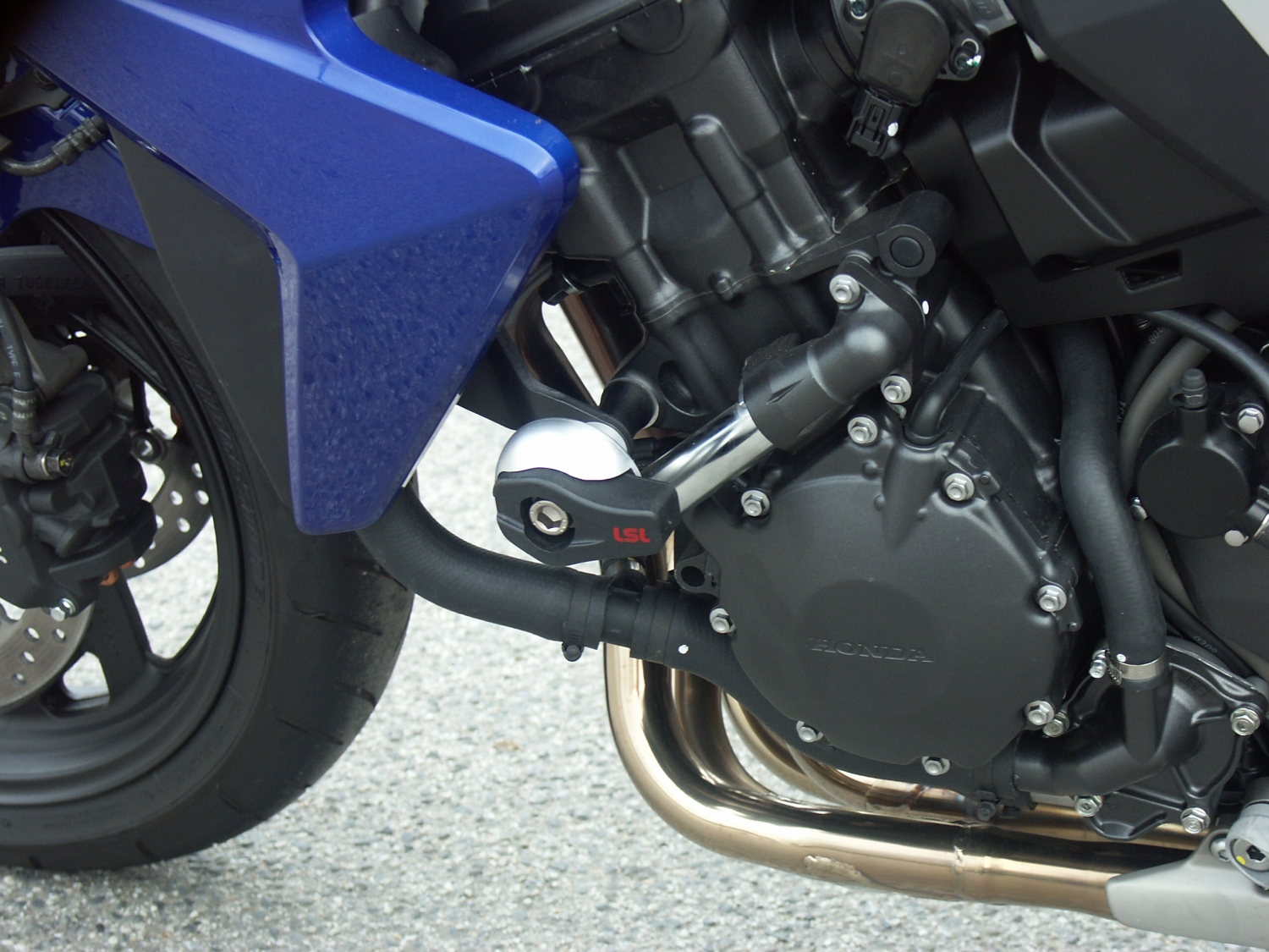 Kit de montaje de topes anticaída LSL para Honda CB1000R / CBF1000F, 2010-, DS, negro
