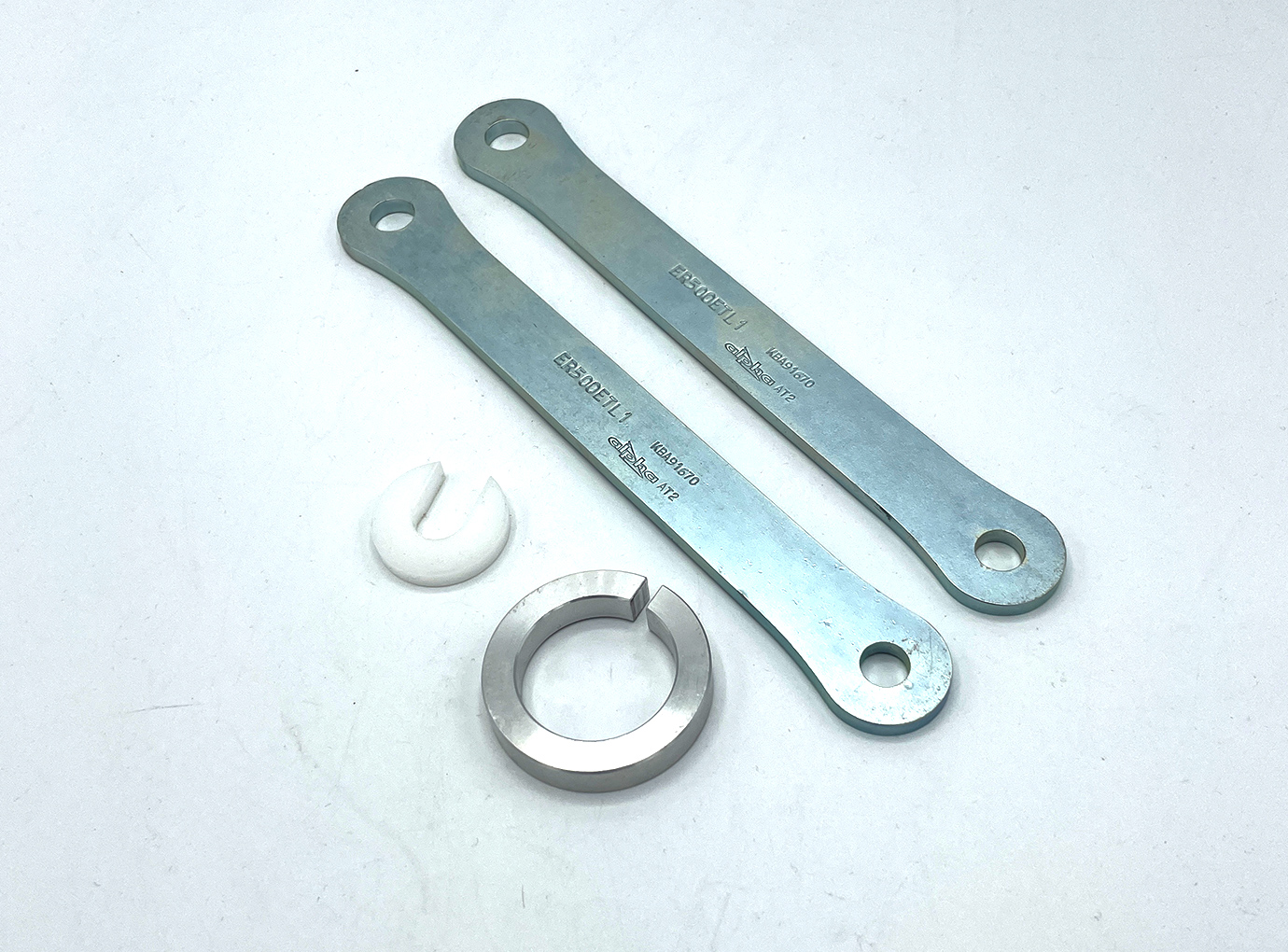 Kit de reducción de altura alpha Technik 50mm para Kawasaki Z400 a partir del año de modelo 2019-, y Z500 a partir del año de modelo 2024-