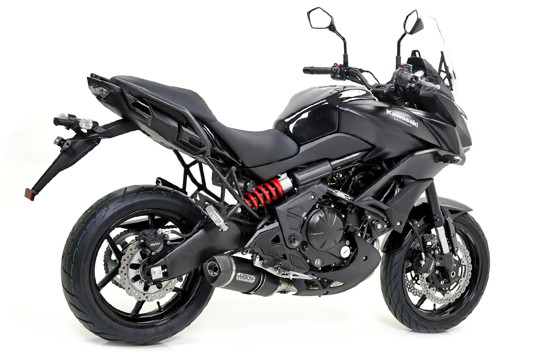 Silenciador ARROW RACE TECH para Kawasaki Z650, Ninja 650 y Versys 650 de aluminio, negro