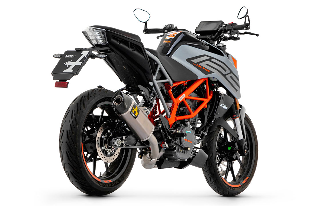Escape ARROW INDY RACE Titanio para KTM 125 Duke y KTM 390 Duke a partir del año de modelo 2021-