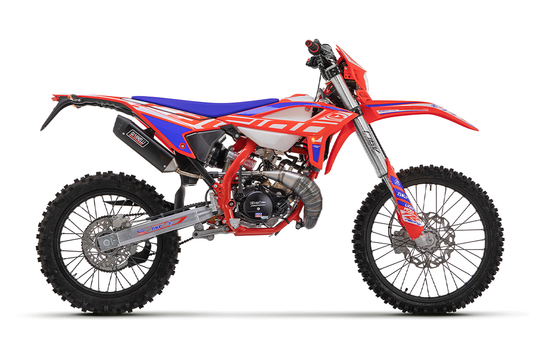 GIANNELLI SONIC DARK Aluminio para Beta RR 50 Año del modelo 2022-