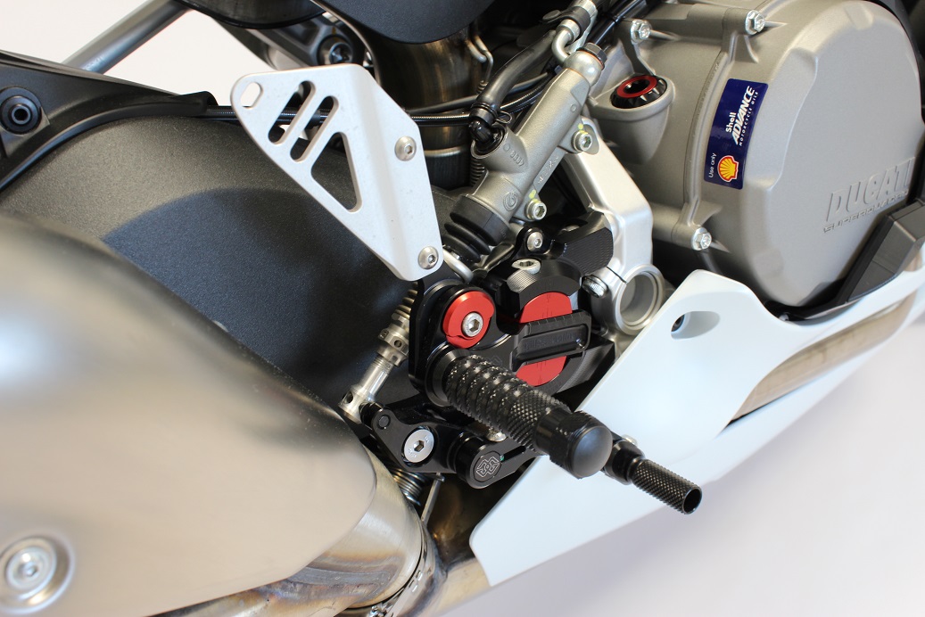 Sistema de estriberas GILLES VCR reposapiés para Ducati 959 Panigale, Trasera