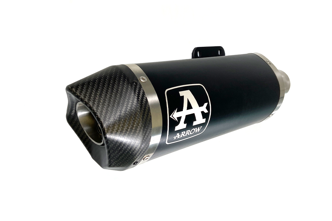 ARROW Escape URBAN con tapa de extremo de carbono para Piaggio Vespa Primavera 125 año del modelo 2021-