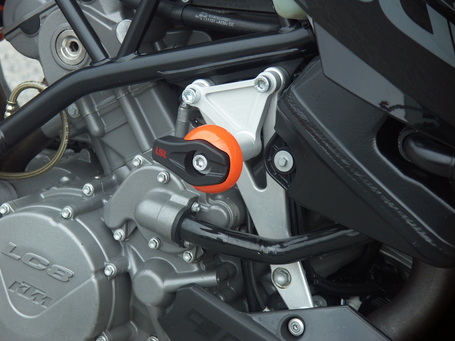 Kit de montaje LSL Crash Pad para KTM Super Duke 990, 2005-, Supermoto R 950, 2006-