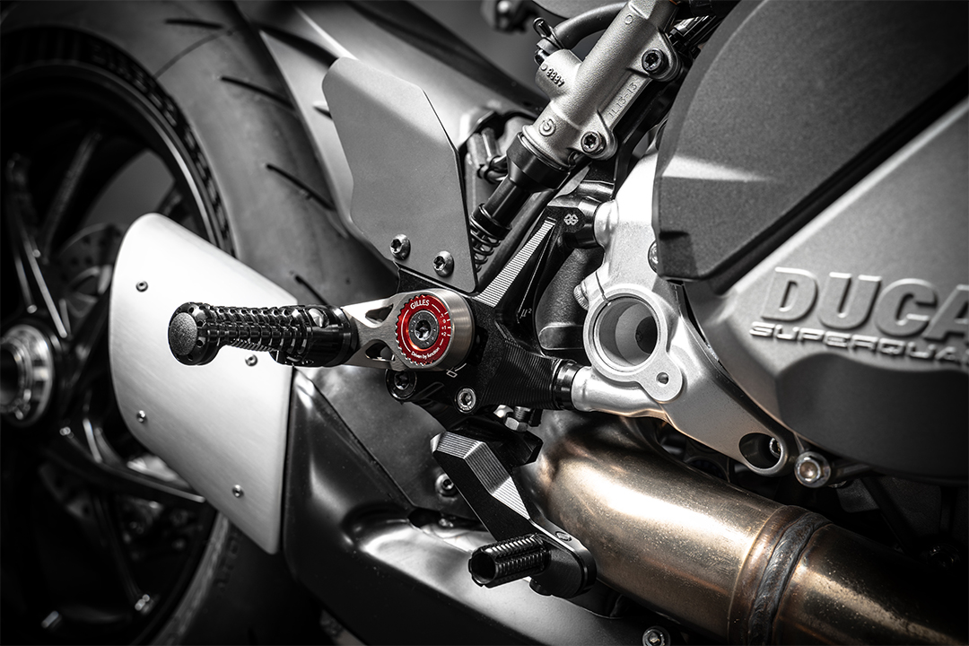 GILLES MUE2 reposapiés para Ducati Streetfighter V2 2022-