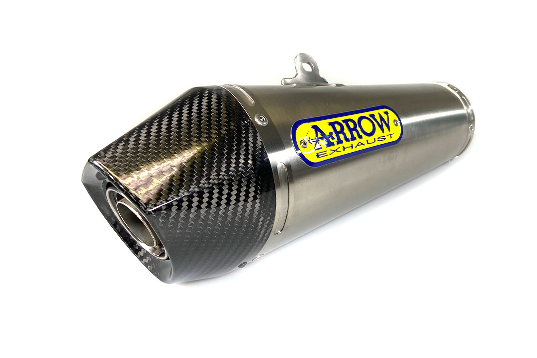 Escape ARROW X-KONE para Yamaha MT09 / Tracer 900 2013-, aluminio negro con tapa final de acero inoxidable (Solo con colector ARROW)